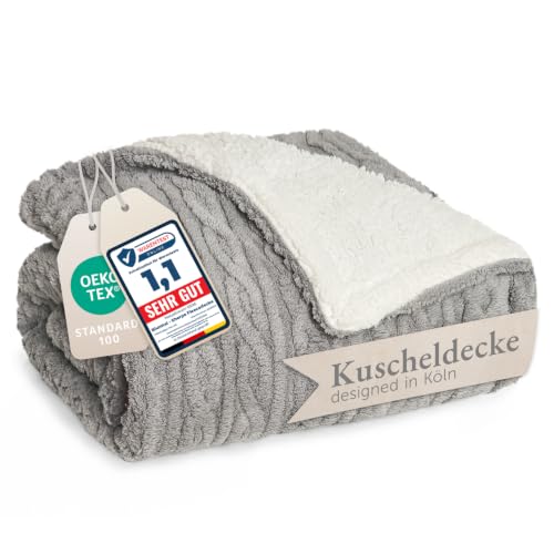 Blumtal Kuscheldecke 220x240 cm mit Zopfstrick-Optik - Oeko-TEX zertifizierte Mikrofaser Fleecedecke mit weicher Sherpa-Innenseite - Sherpa… – Ansicht 1