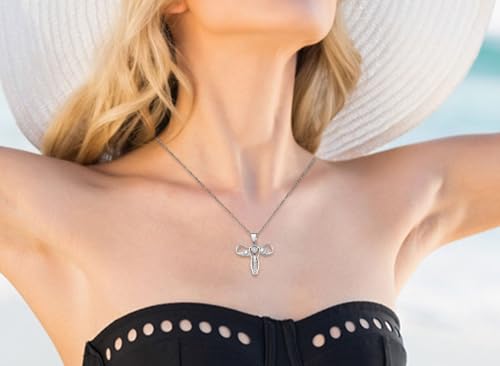 Human Uterus Necklace Rhinestone Organ Shape Necklace Feminist Medical Symbol Female Organ Necklace Gynecologist Nurses'Day Gift3