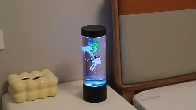 Jellyfish Lava Lamp - 16 Color Changing 3D Sensory Aquarium Desk Lamp with Floating Fish, Auto Shutoff | Mood Light for Kids Adults, Jellyfish Decor & Night Light
