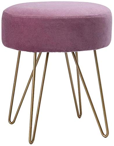 Pouf et repose-pieds de salon parfait pour créer un coin maquillage cosy