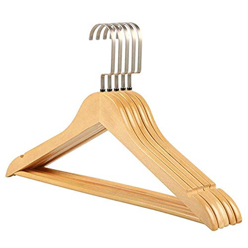 Cintres en bois lourds pour transformer votre dressing au quotidien