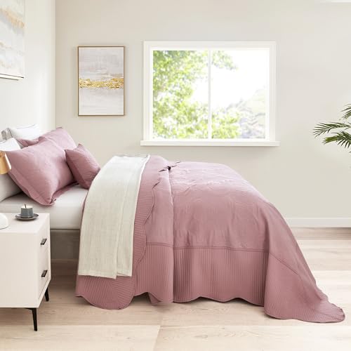 Image of HZ & HY Oversized King Bedspreads, Stitched Damask, Mauve Shadows | Generous Coverage, 5-Piece Quilt Set, Lightweight Reversible Coverlet, Scalloped Edge, King /Cal King