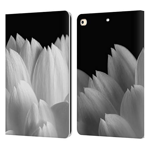 Housse iPad 9.7 motif fleurs pour lire et travailler confortablement au café