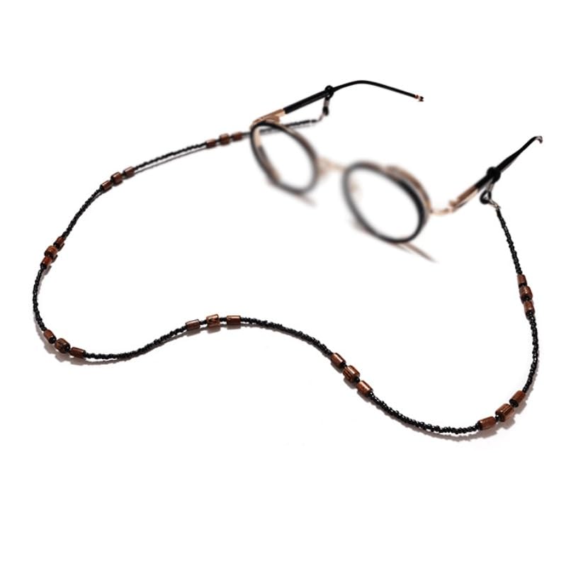 Cordon lunettes suspendu cou fin de la perte des masques et presbytie