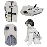 🎀 ÉPAIS ET COUPE-VENT ET RÉSISTANT À LA NEIGE —— Ce manteau pour chien est fait de coton épais et de polaire. Sa surface est faite de petit tissu Oxford. Il peut résister au fort vent froid et à la neige. Cette veste pour chien est dotée d’une boucle de laisse robuste à l’arrière. Vous pouvez y attacher une laisse pour chien et tenir votre chien. Et il dispose d’une boucle pour ajuster l’élasticité. Vous pouvez l’utiliser pour ajuster l’élasticité ou soulever directement votre chiot.