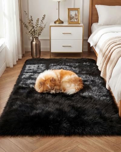 Gofodsil Tapis à Poils Longs en Fausse Peau de Mouton Ultra Doux, Moelleux, Lavable en Machine et antidérapant, pour Salon, Chambre à Coucher, Salle de Jeux, dortoir de Yoga, Noir, 90 x 150 cm