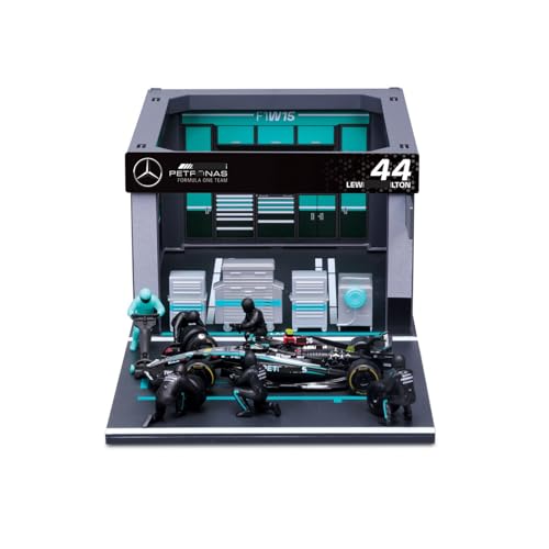 Modelo de coche de aleación 1:43 con figuras de equipo pit miniatura 2