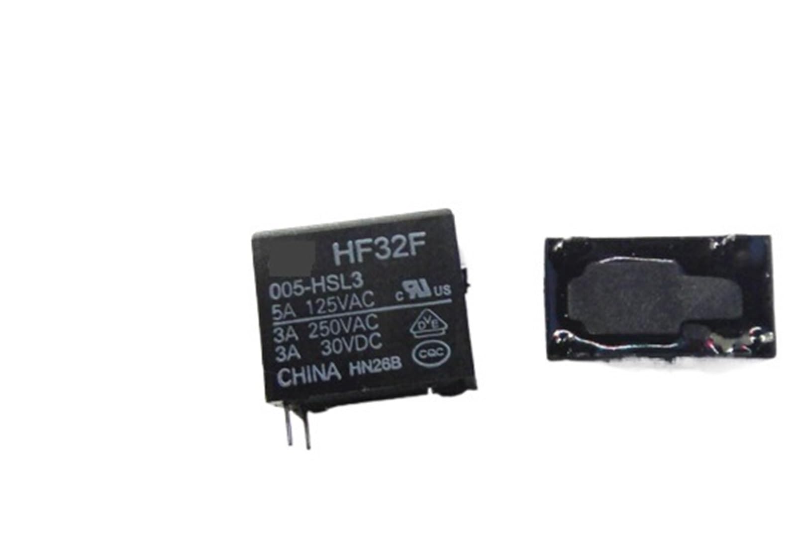 Relais HF32F-005-HSL3 carte électronique commande 5V DC DIP4