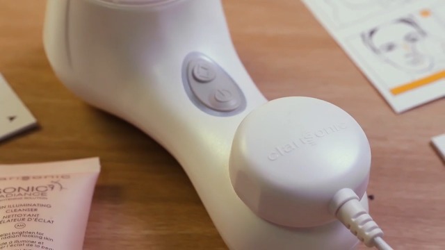 Amazon.com: Mia 2 Facial Cleansing System, 2 Speed Settings