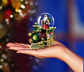 Thomas Kinkade Santa Claus Is Comin' To Town Musical Snowglobe Train Car By The Bradford Exchange #TOP4