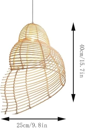 Lustre rotin contre l'ambiance froide d'un grand salon moderne