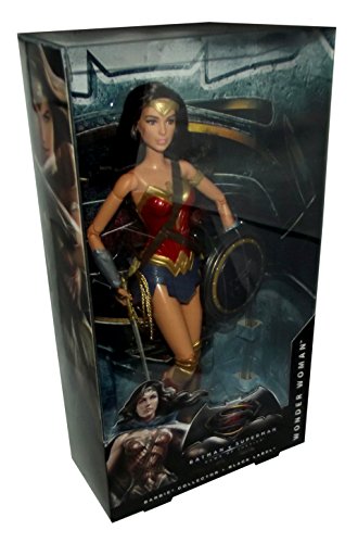 Muñeca Barbie Collector Wonder Woman Batman v Superman miniatura 4