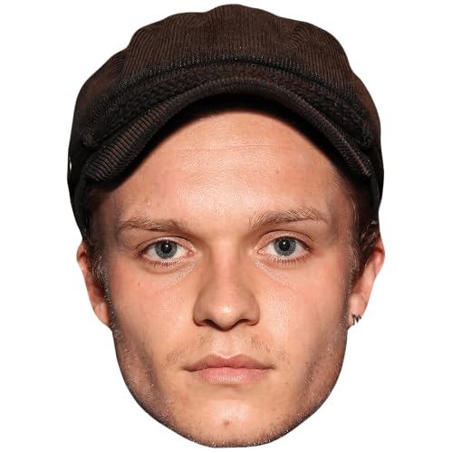 Bild: Tom Glynn-Carney (Hat) Maske aus Karton f�r 8,97 EUR bei amazon.de