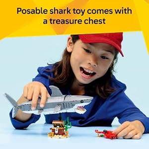 LEGO Creator 3 in 1 Fierce Shark with a Treasure Chest 31381 — photo 5 of 6