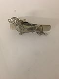 Viene en caja de regalo Dachshund PP-D24 - Emblema de peltre inglés en un clip de corbata (4 cm, hecho a mano)