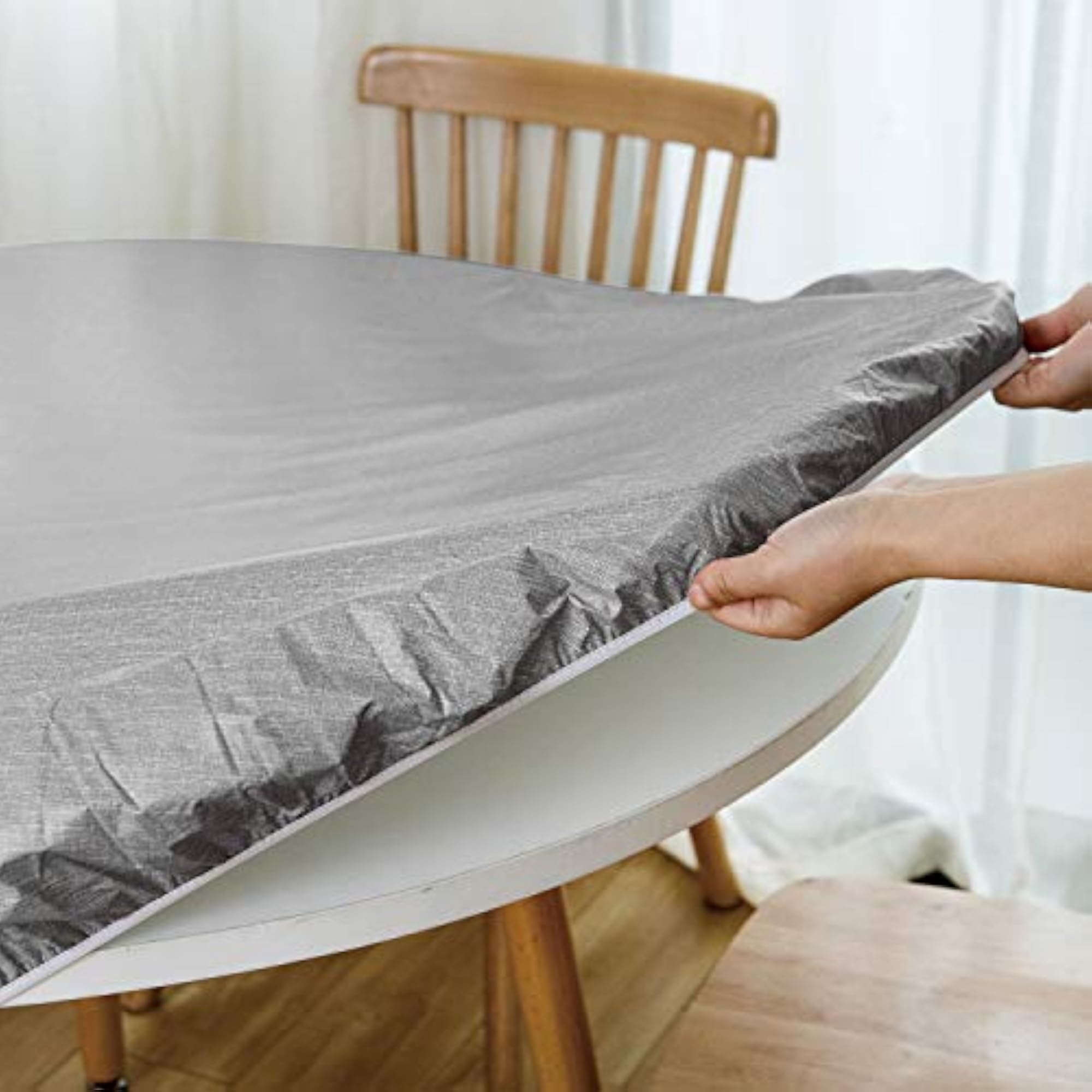 Round Vinyl Tablecloth with Elastic Edge