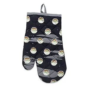 Open Road Brands Disney Star Wars The Mandalorian Baby Yoda Oven Mitt for Kitchen