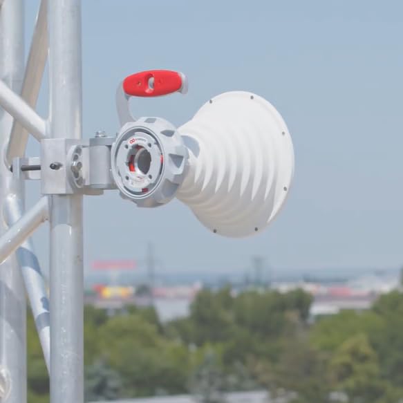 Image of 30 Symmetrical Horn WB Antenna