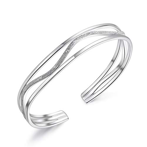 Bracelet ouvert en argent pour femmes, le bijou d'exception à offrir pour un anniversaire