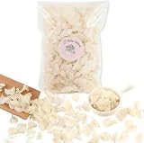 Lancer de confettis naturels sans tache : Capturez des moments inoubliables avec nos pétales d'hortensia naturels légers et aériens. Ces confettis biodégradables pour mariage sont sans colorants chimiques et ne tacheront pas vos vêtements. Présentez-les dans des cornets papier kraft, cônes en bois, paniers, pochettes organza, canons à confettis ou fioles pour vos invités.