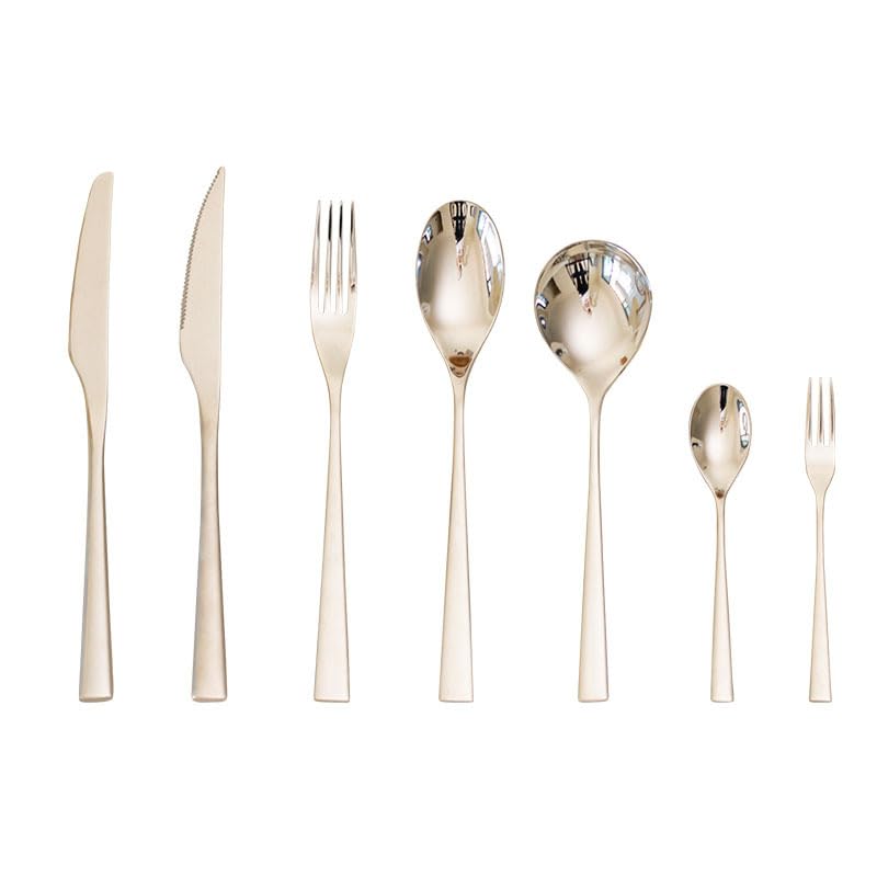 Ensemble de couverts en argenterie inox miroir pour remplacer vos ustensiles dépareillés