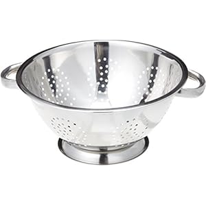 ExcelSteel Heavy Duty Handles and Self-draining Solid Ring Base Stainless Steel Colander, 5 Qt, Stainless