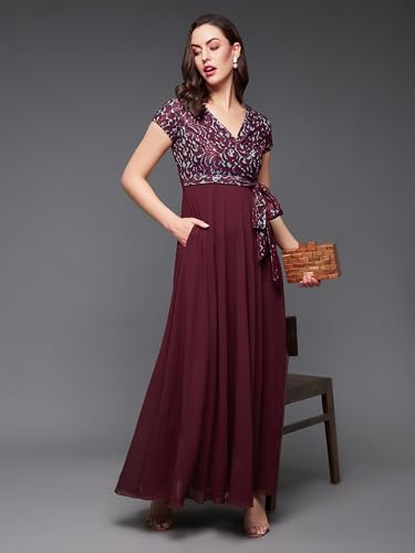 Image of Miss Chase Women's Round Neck Cap Sleeves Lace Knee -Long Skater Dress