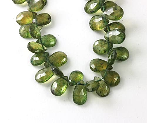 Perles tsavorite briolette pour créer des bijoux élégants lors de vos soirées d'été