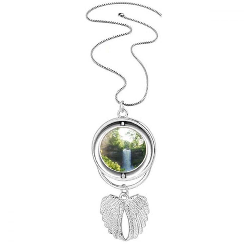 Pendentif cascade science nature pour rompre la monotonie des bijoux