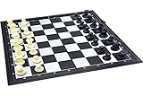 Plegable: El tablero de juego se pliega y todas las piezas se pueden guardaren su interior.