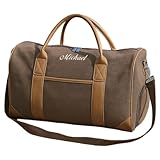 La borsa Weekender personalizzata è un compagno di viaggio versatile ed elegante, perfetto per qualsiasi avventura. Questo borsone in stile classico è progettato per adattarsi a piccoli carichi o espandersi per ospitare carichi più grandi. Si raddoppia come bagaglio a mano, rendendolo comodo per i viaggi aerei.