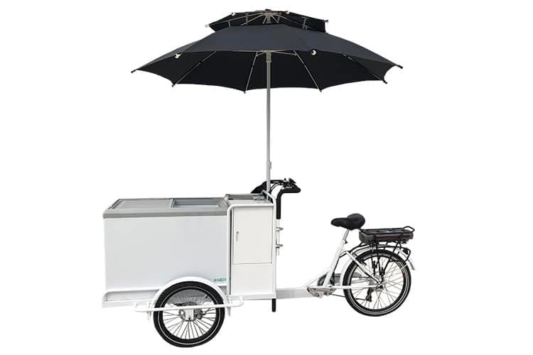 Electric Ice Cream Tricycle Vending Cart 3 Wheel Food Bike with Freezer Motorized Vending Trike Ice Cream Cart Bike with Battery Powered Freezer and Umbrella for Street Business Sales
