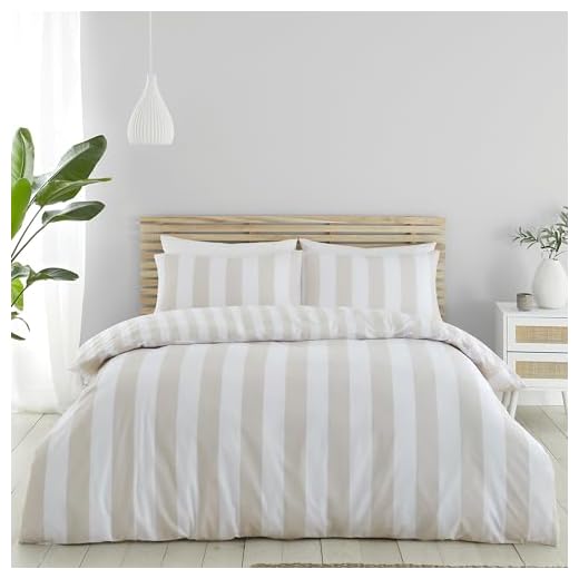 Catherine Lansfield Cove Stripe Reversible King Duvet Cover Set with Pillowcases Natural