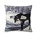HABXNJF Funda de almohada de 40 x 40 cm, fundas de cojín de lobo negro en la nieve, fundas de almohada cuadradas para sala de estar, sofá dormitorio