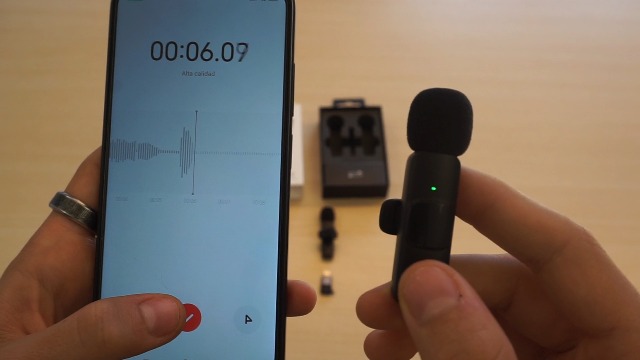 Microfono Senza Fili Microfono Wireless Bavero Icoveri - Con Clip Magnetica, Cancellazione Rumore, Per Video E Registrazioni Per IPhone E Android