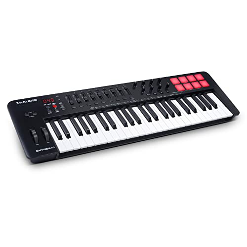 M-Audio Oxygen 49 V - Clavier maître / clavier MIDI USB 49 touches de piano avec pads, modes Smart Chord & Scale, arpégiateur et logiciels inclus Cover