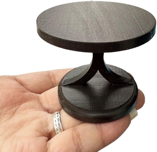 AMITD 1/12 Scale Furniture. Table ronde rétro et canapé. Accessoire de maison de poupée. Parfait pour la décoration de scène miniature. (Table A)