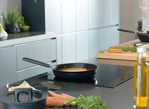 Fiskars-Frying-Pan-dia-30-cm-Suitable-for-all-types-of-hobs-Aluminiumplastic-Scratch-resistant-Non-stick-coating-Hard-Face-Black-O