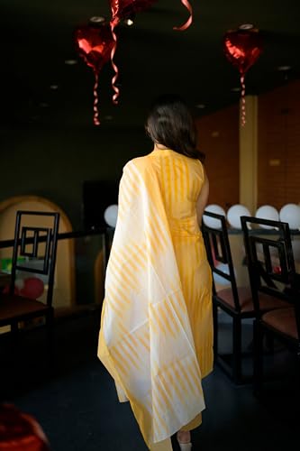 Image of ANNI DESIGNER Women Cotton Blend Kurta with Pant & Dupatta