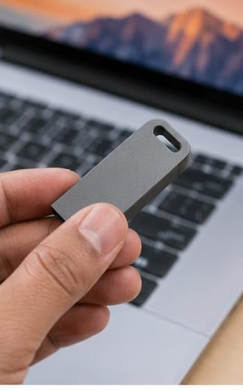 Image of Compact Metal USB Flash Drive, Space Grey, with Keyring, Portable Storage for Laptop and PC