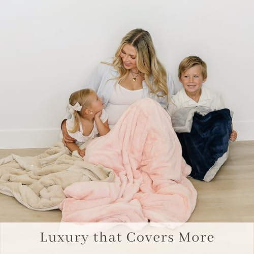 SARANONI Oversized Luxury Blanket | Breathable Super Soft, Lush, Plush Comfy Blankets for Adults | Peach Blush - X-Large 60” x 80” - Thumbnail 4