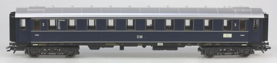 MARKLIN HO Deluxe Long Passengers SCHNELLZUG Coachs Set 42753 with Dinner CAR