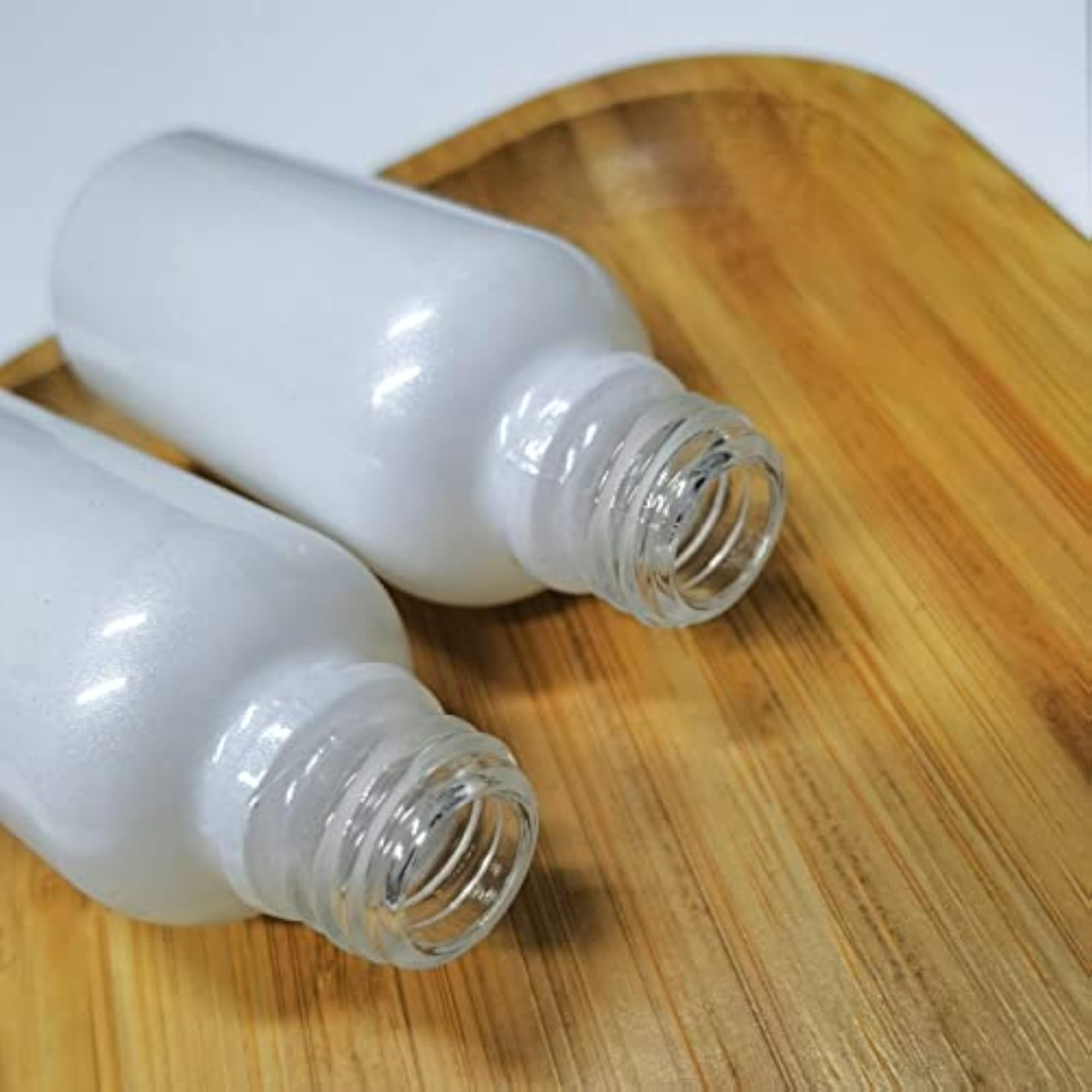 20pcs Empty Pearly White Round Glass Bottles with Dropper