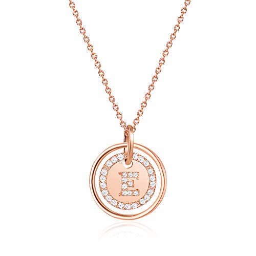 Collier initiale disque or rose à porter au quotidien bijou élégant chaîne argent pour femme