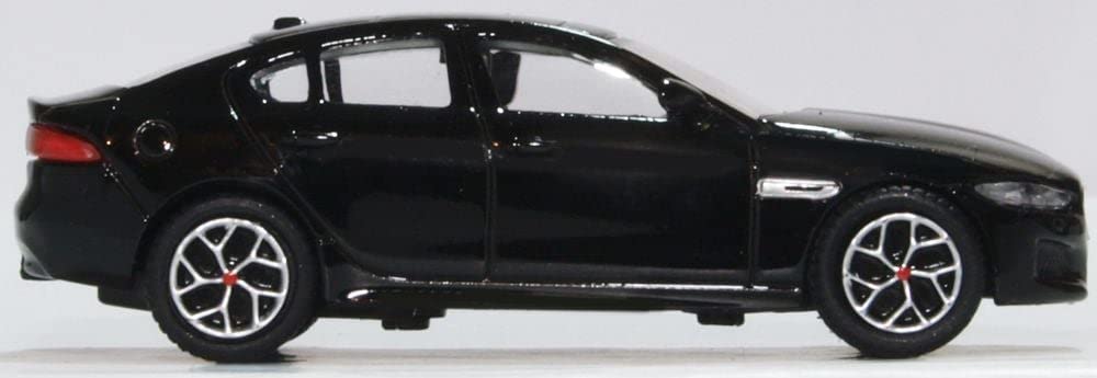 Amazon.co.jp: OXFORD ジャガー ミニカー 1/76 Jaguar XE (ブラック