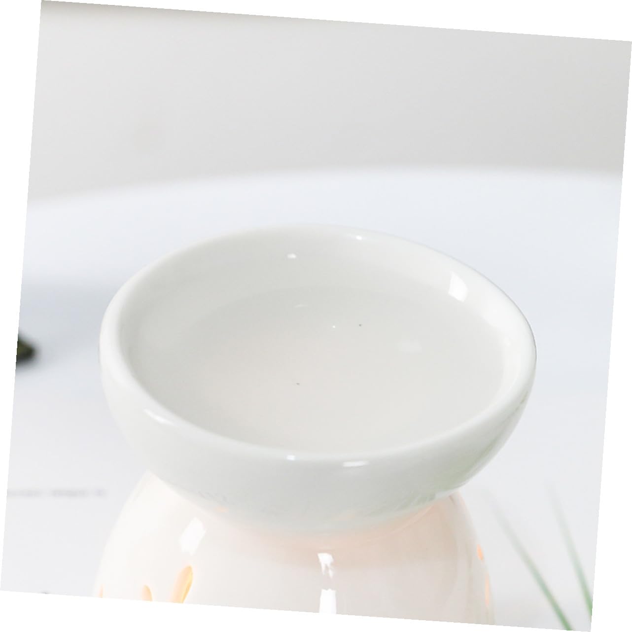 Uonlytech Brûleur en Céramique Blanc 2pcs pour Aromathérapie, Lampe à Parfum Délicate et Élégante, Porte-Parfum pour Décorations Maison et Sauna