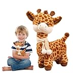 girafa girafa 【Forma adorable】El peluche jirafa presenta manchas oscuras, características de las jirafas, y protuberancias en la cabeza, lo que le da un aspecto muy realista. Los ojos de botón de plástico son resistentes y flexibles, lo que le da a la jirafa un toque juguetón y adorable. El jirafa peluche se ve aún más adorable con su hermosa bufanda.