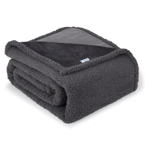 ZAKAPAWS Waterproof Dog Blanket for Medium Dogs