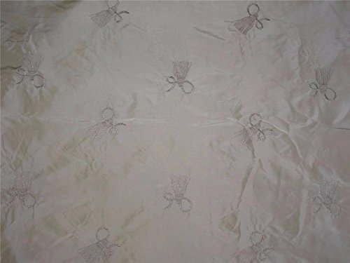 Taffetas de soie brodé pour confectionner une robe de mariée crème - 4
