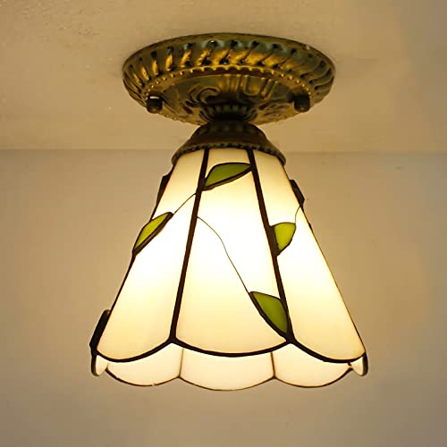 Lustres à base en métal de style victorien et verre teinté pour une décoration haut de gamme